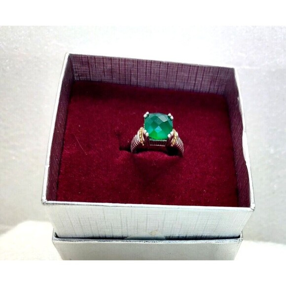 Vintage 14 kt Gold Silver Ring with Green Stone from Thailand 925 Size 7
